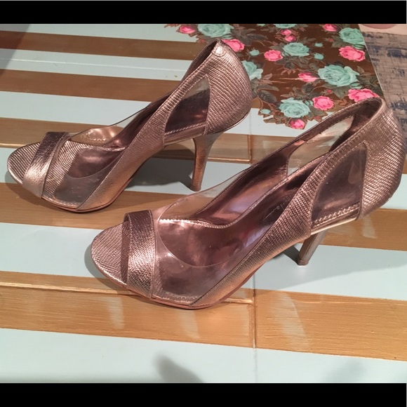 Nicole Miller silver/clear Anniele peep toe heels - Picture 1 of 7